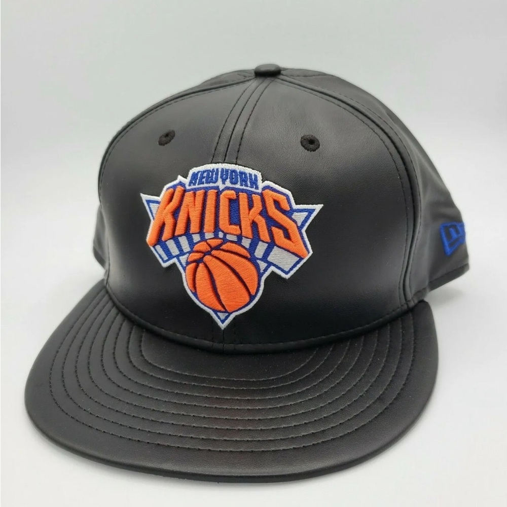 New York Knicks Hat New Era 59Fifty Fitted Size 7-1/4 Black Faux Leather Classic